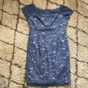 ADRIANNA PAPELL: blue lace body con dress